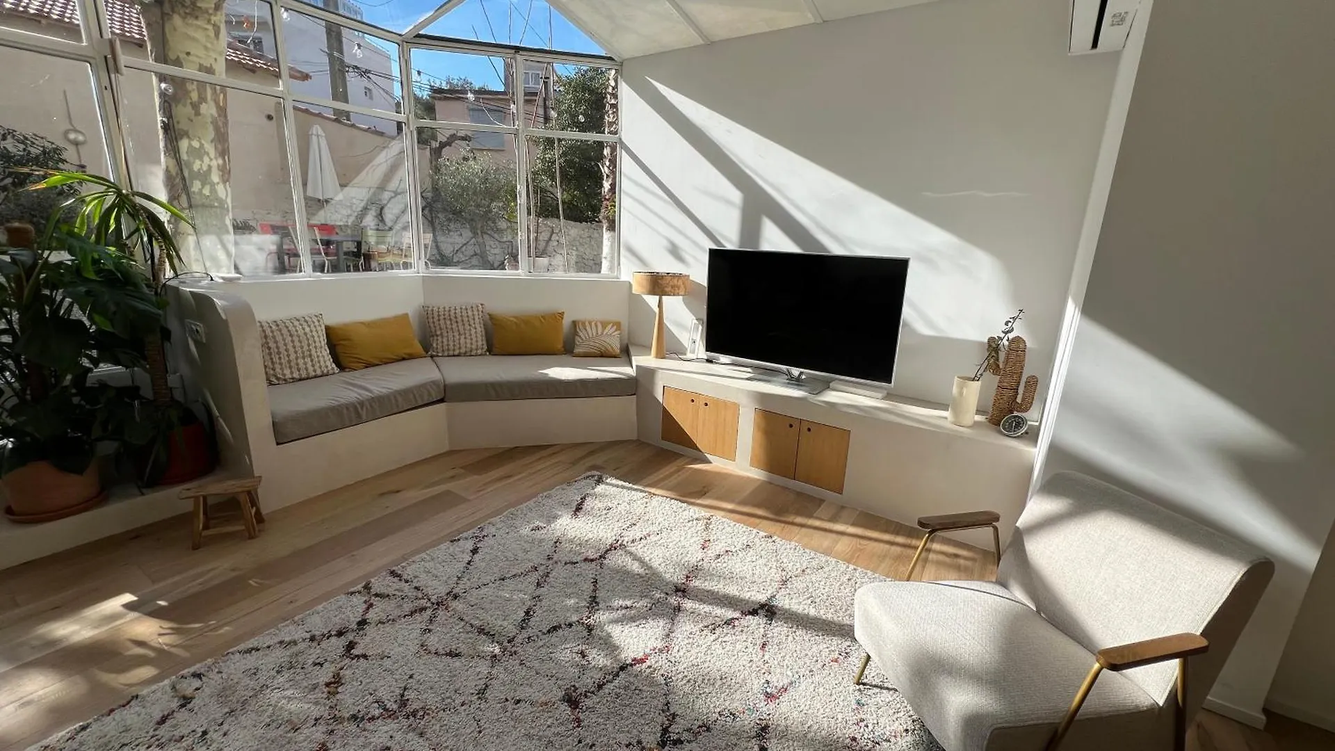 Bord De Mer, Magnifique Appartement De 150M2 Avec Jardin Marseille 0*,  France